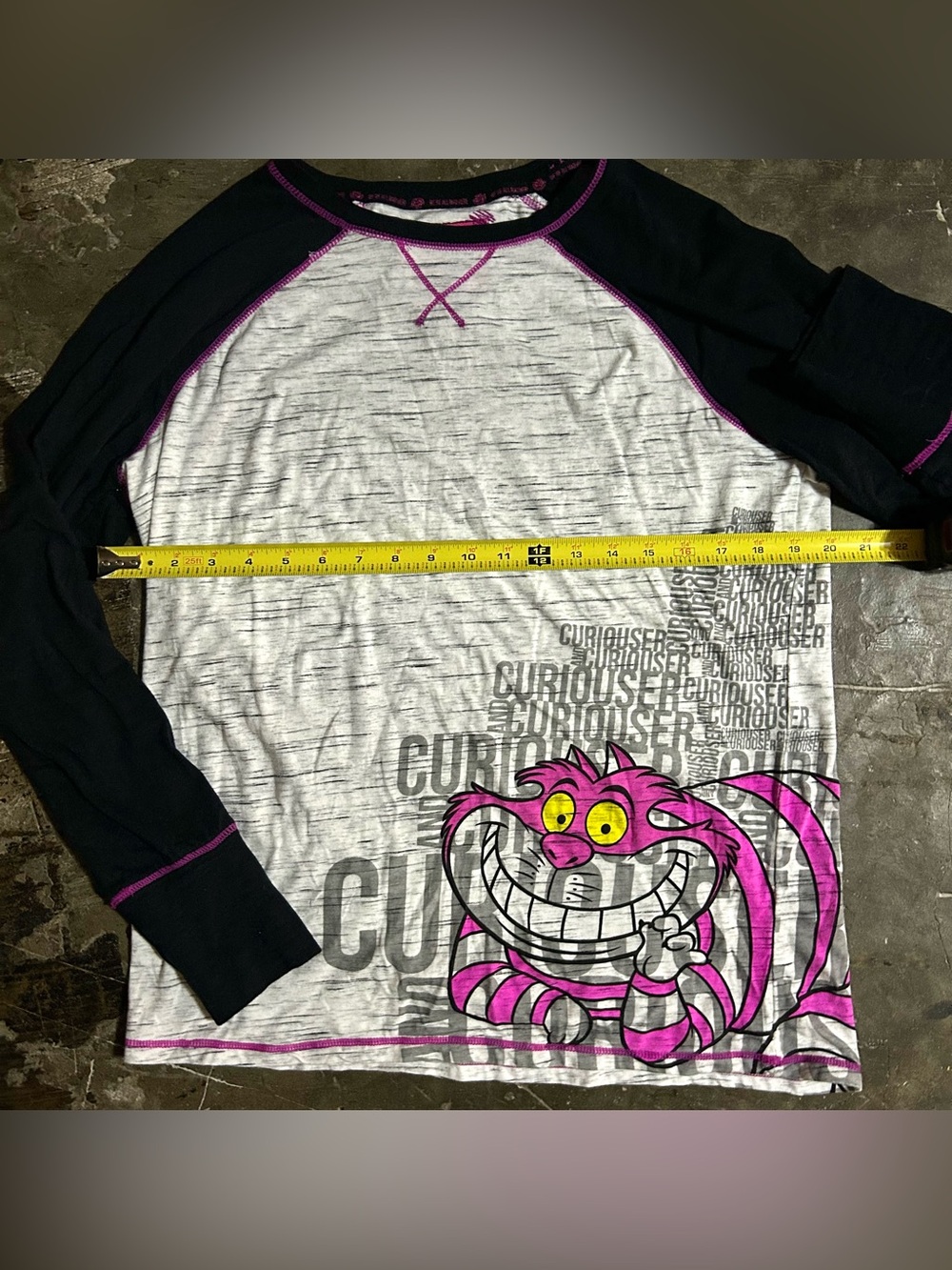 LARGE Official Disney Store Alice in Wonderland Cheshire Cat Raglan Shirt - Picture 3 of 7